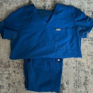 Figs Royal Blue Women’s Scrub Set Size M